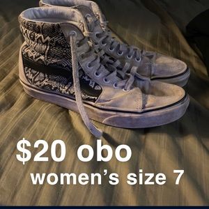 White snakeskin high top vans